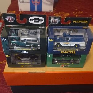 Chevrolet Die-Cast Toy Car Set - Green and Blue